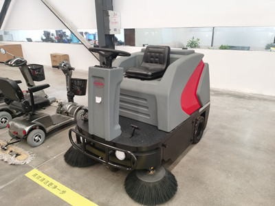 扫地机